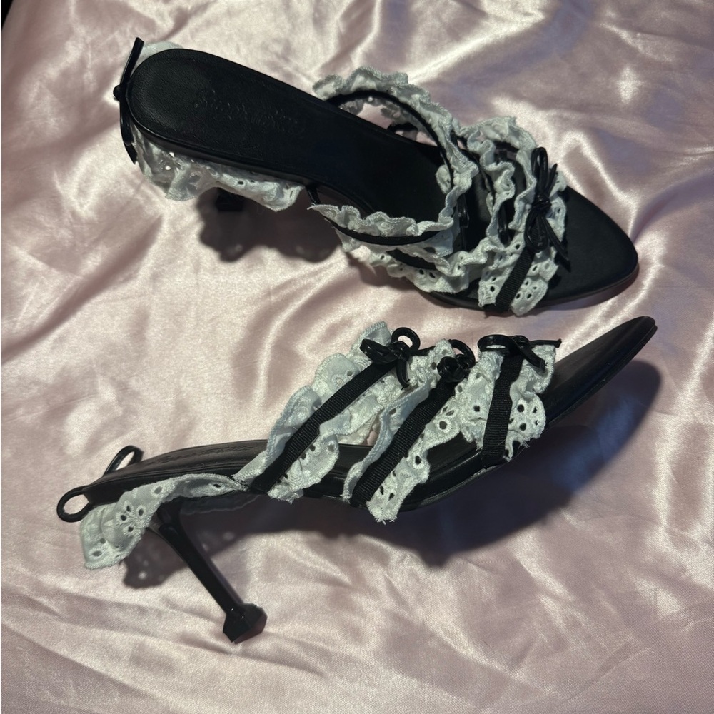 Paris Dreams heels by Sugar Thrillz